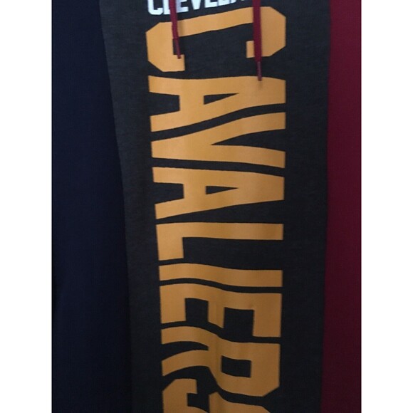 NBA Cleveland Cavaliers Men's Hoodie Sweatshirt Lebron James Size Medium - Picture 3 of 10